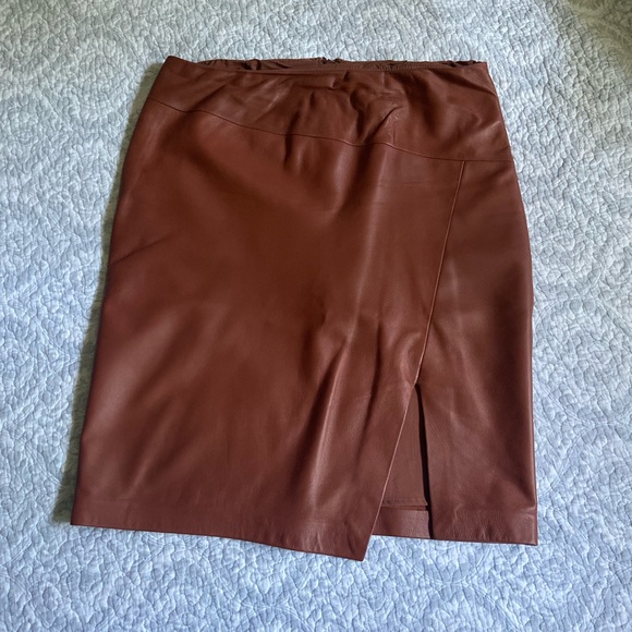 White House Black Market Leather Skirt- Size 12 - Picture 2 of 5